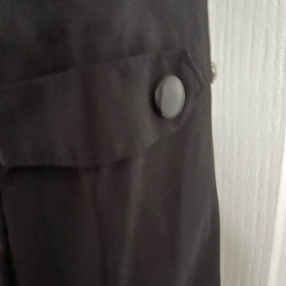 Men’s small black cropped overalls. - Picture 4 of 7